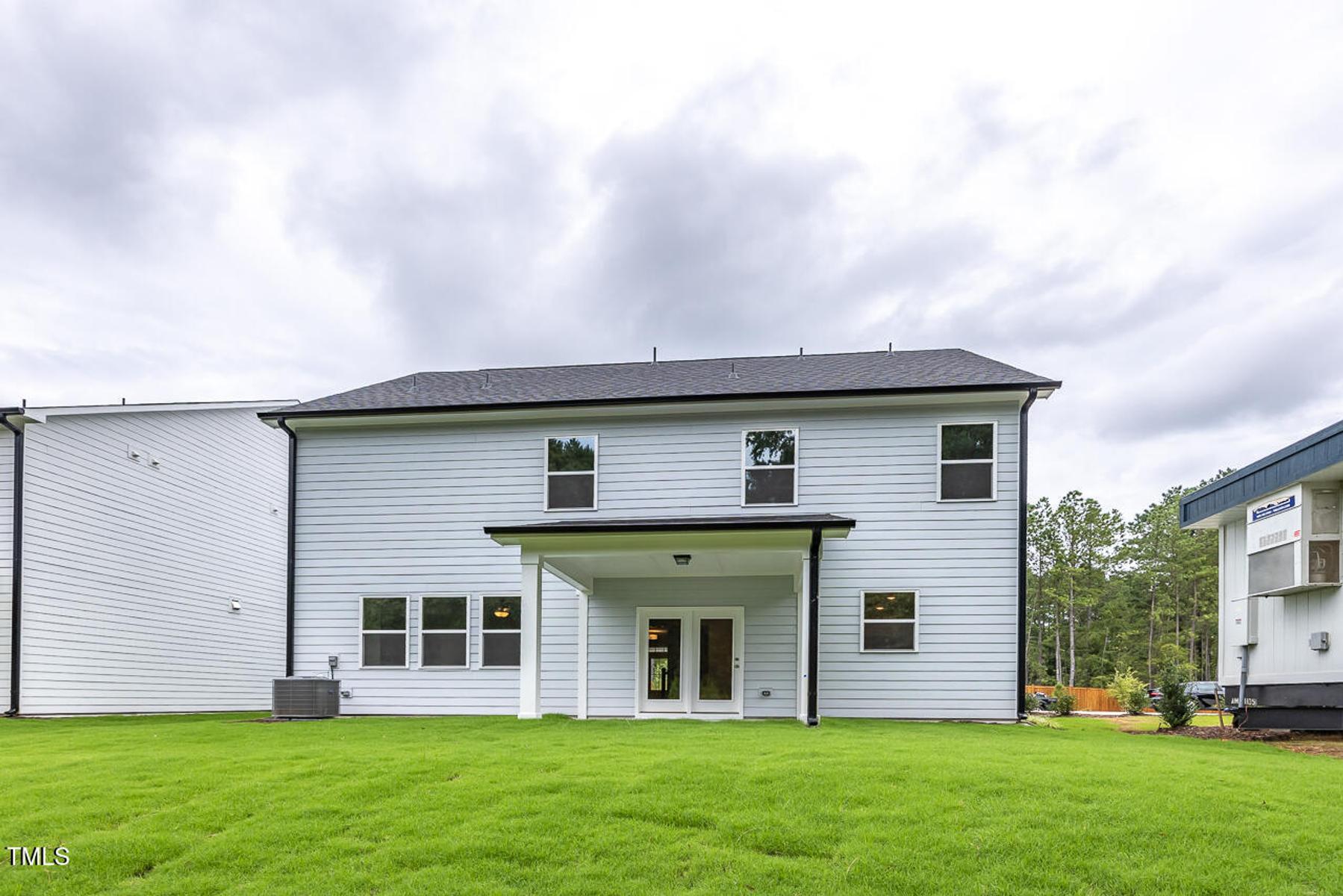 Image 33 of Davidson Homes' New Home at 456 Golden Dragonfly Street