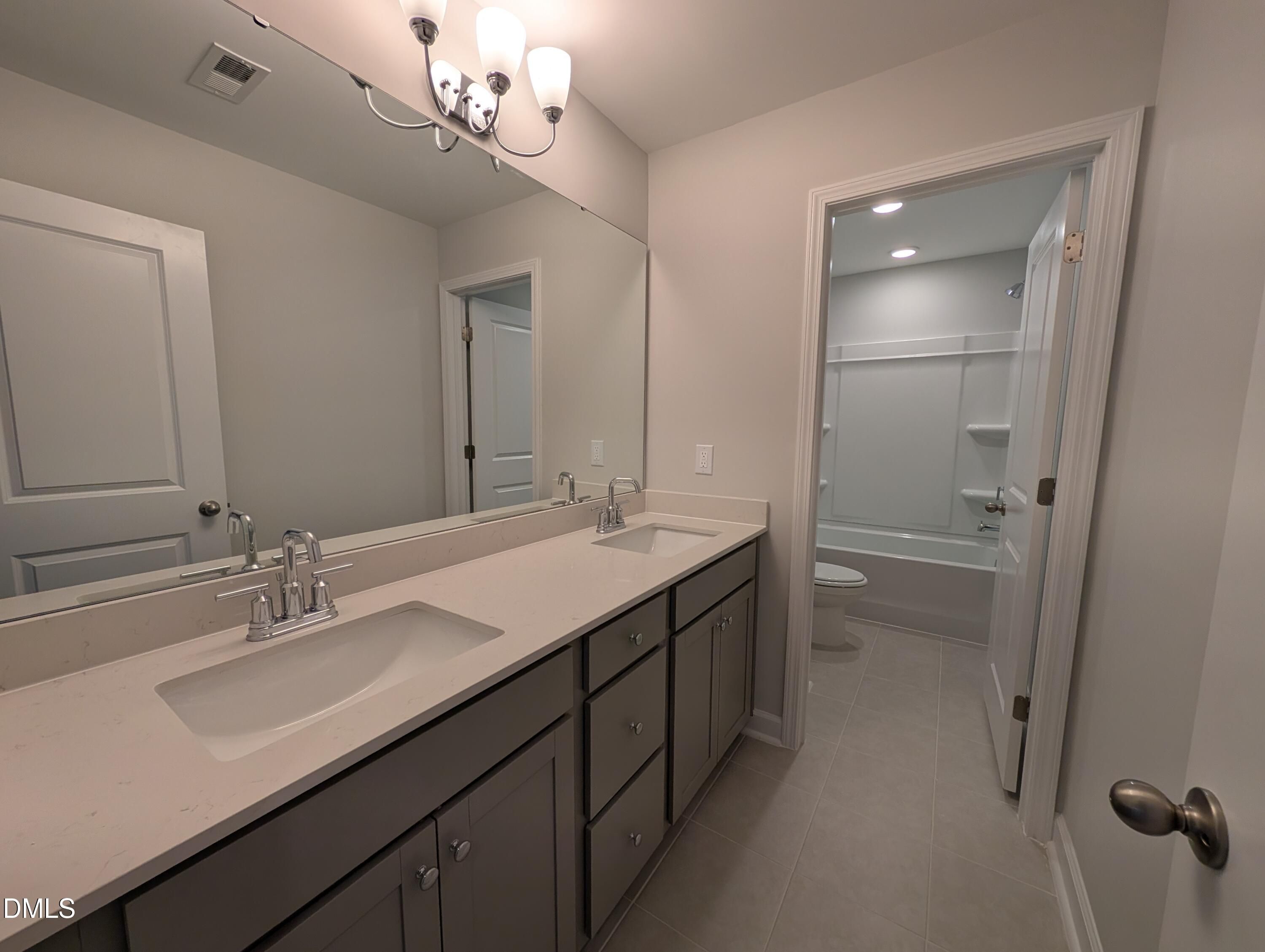 Image 17 of Davidson Homes' New Home at 909 Diana Victoria Court