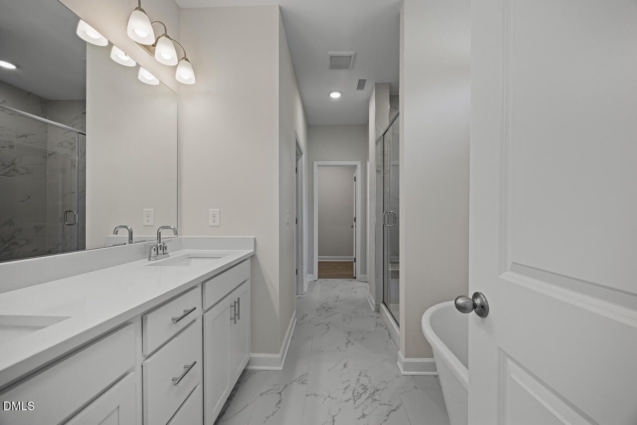 Image 17 of Davidson Homes' New Home at 203 Crop Road