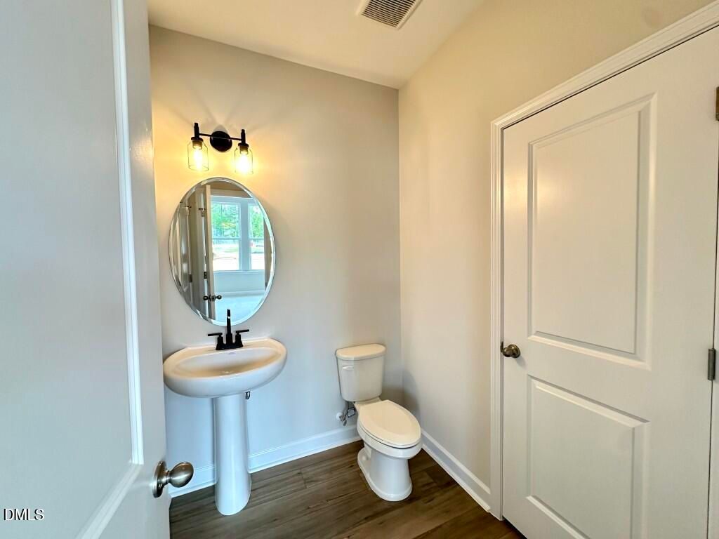 Image 5 of Davidson Homes' New Home at 606 Thatch Lane