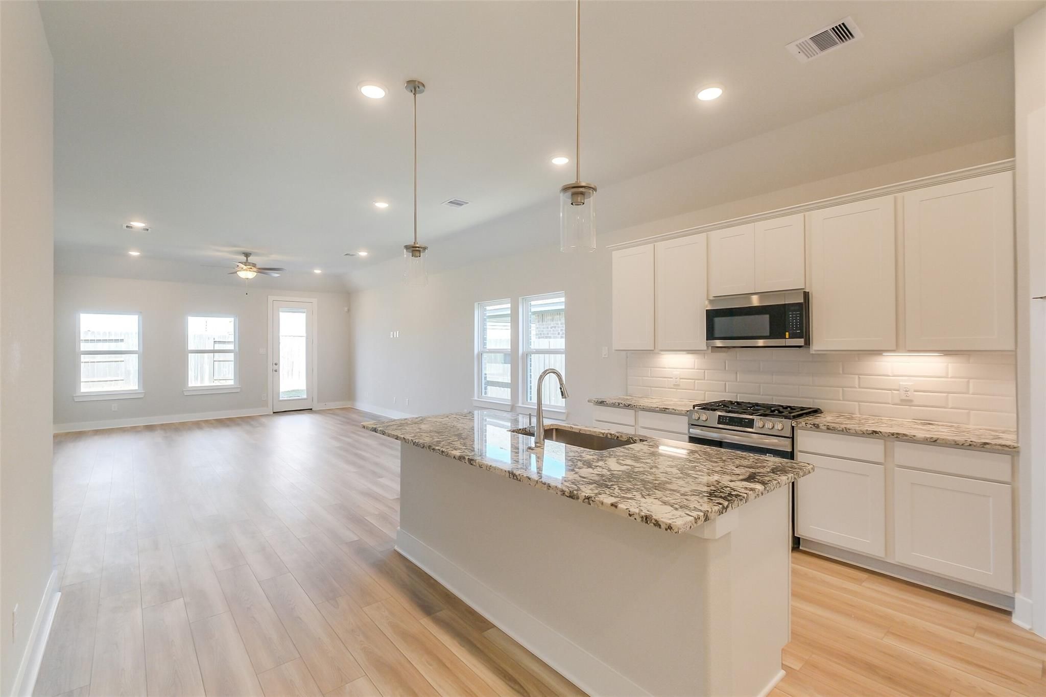 Image 10 of Davidson Homes' New Home at 2549 Allegretto Sea Drive