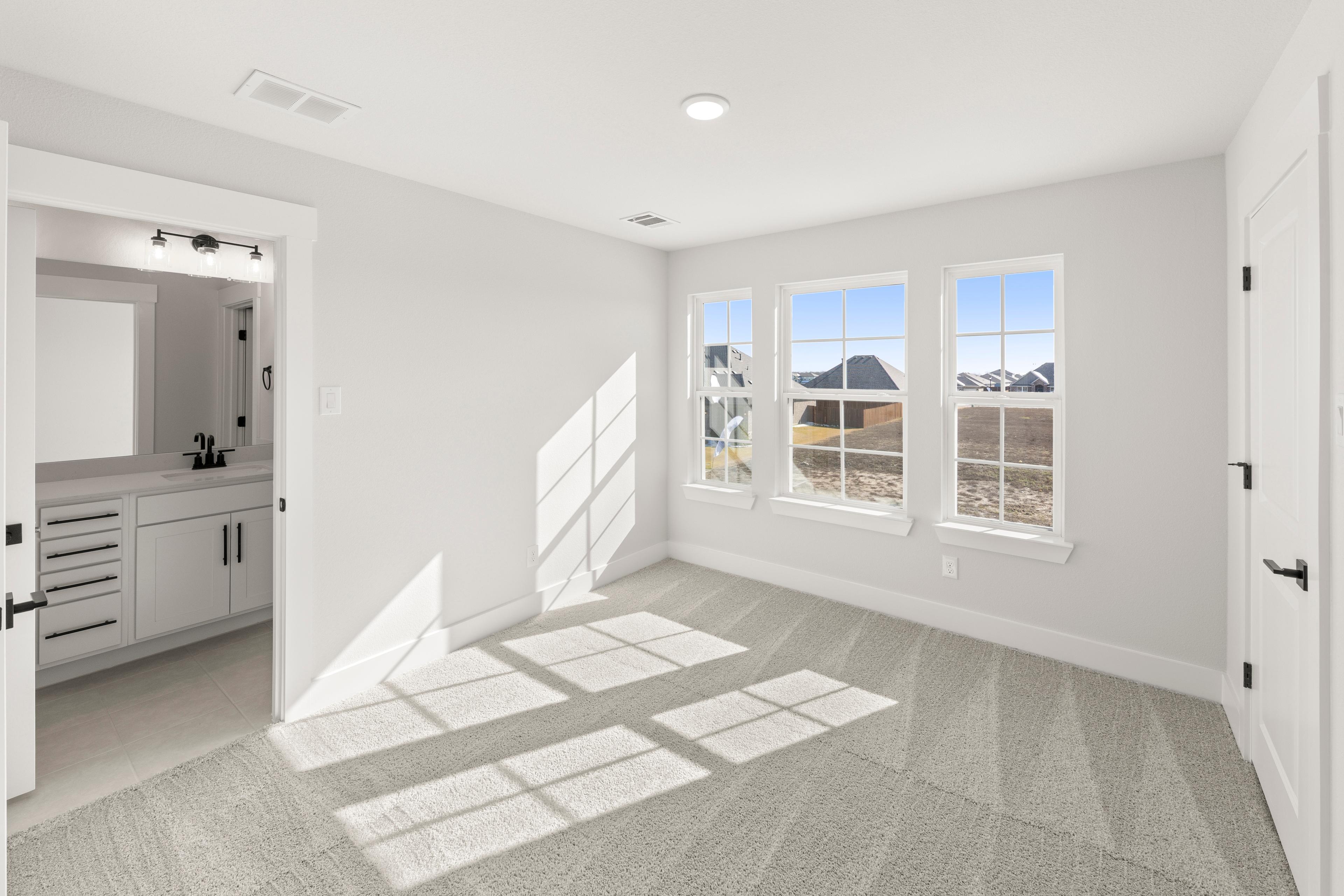 Image 21 of Davidson Homes' New Home at 214 Saddletree Dr