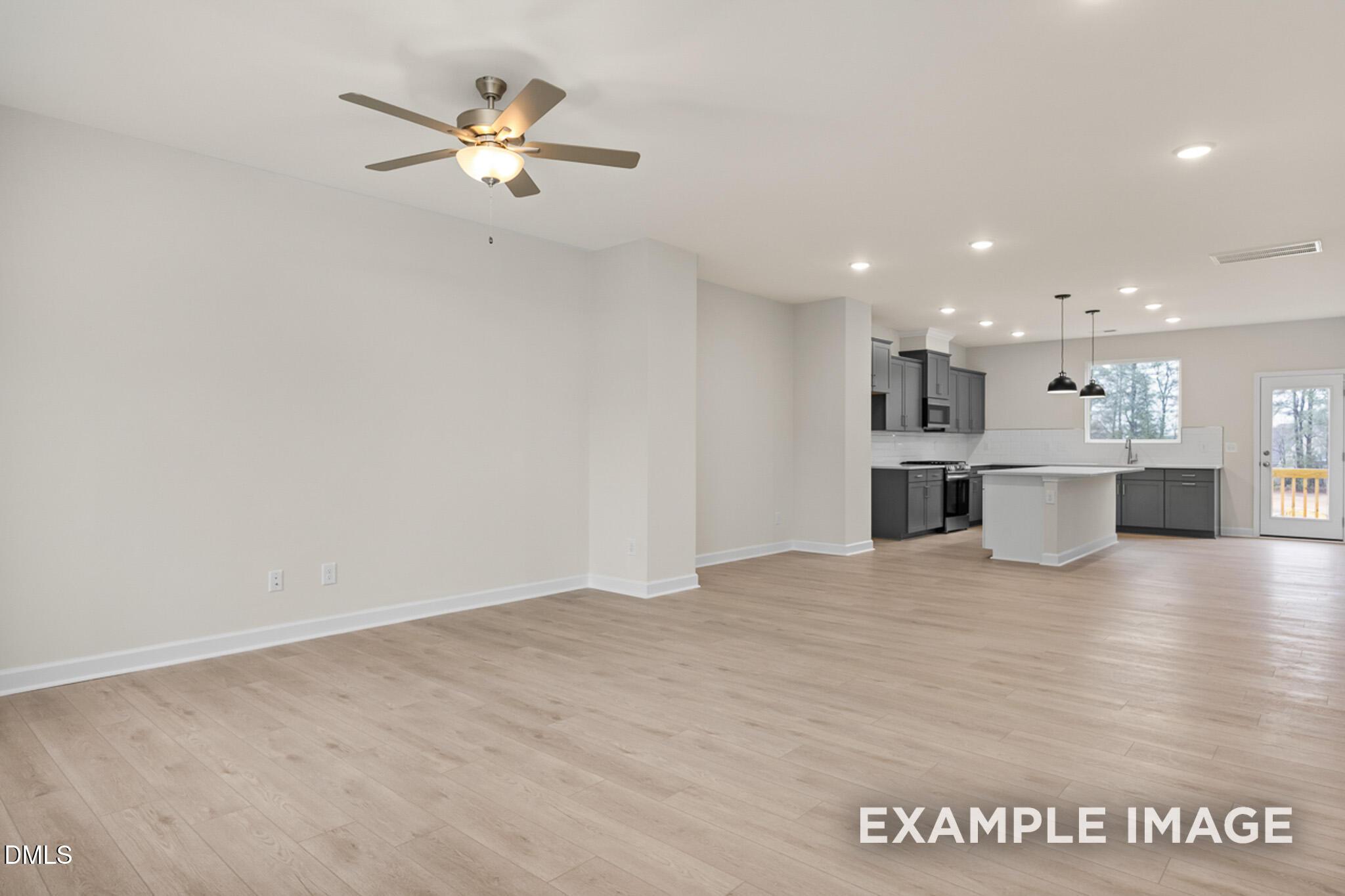 Image 7 of Davidson Homes' New Home at 403 Bahia Drive