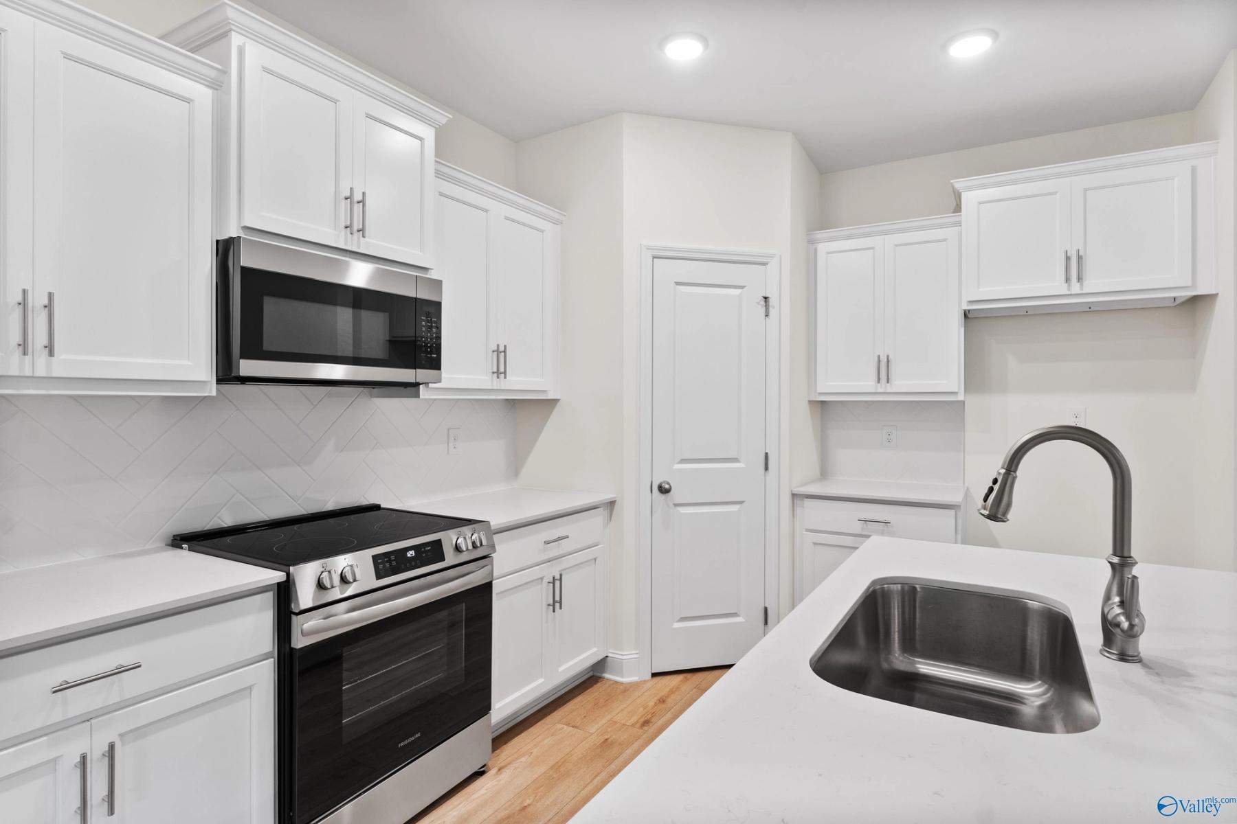 Image 3 of Davidson Homes' New Home at 6204 Achievement Circle