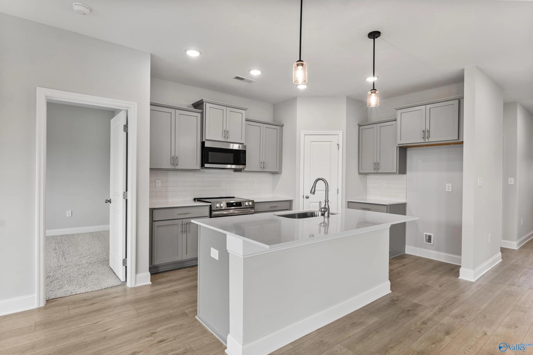Image 15 of Davidson Homes' New Home at 152 Heritage Lakes Boulevard