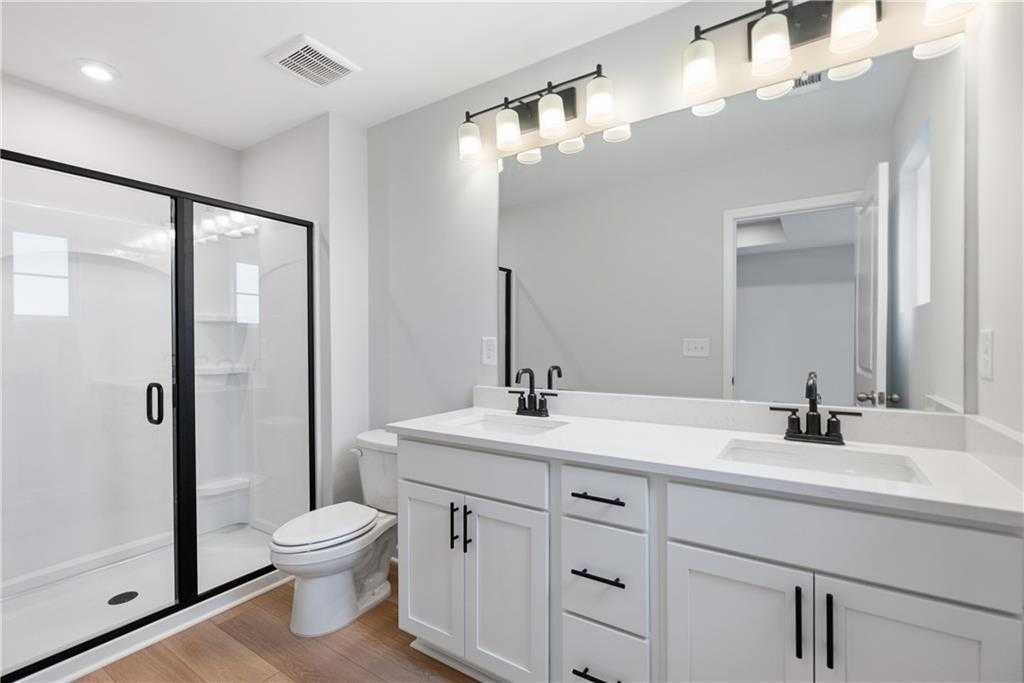 Image 62 of Davidson Homes' New Home at 516 Crown Drive