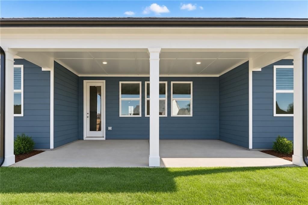 Image 3 of Davidson Homes' New Home at 389 Grand Wehunt Drive