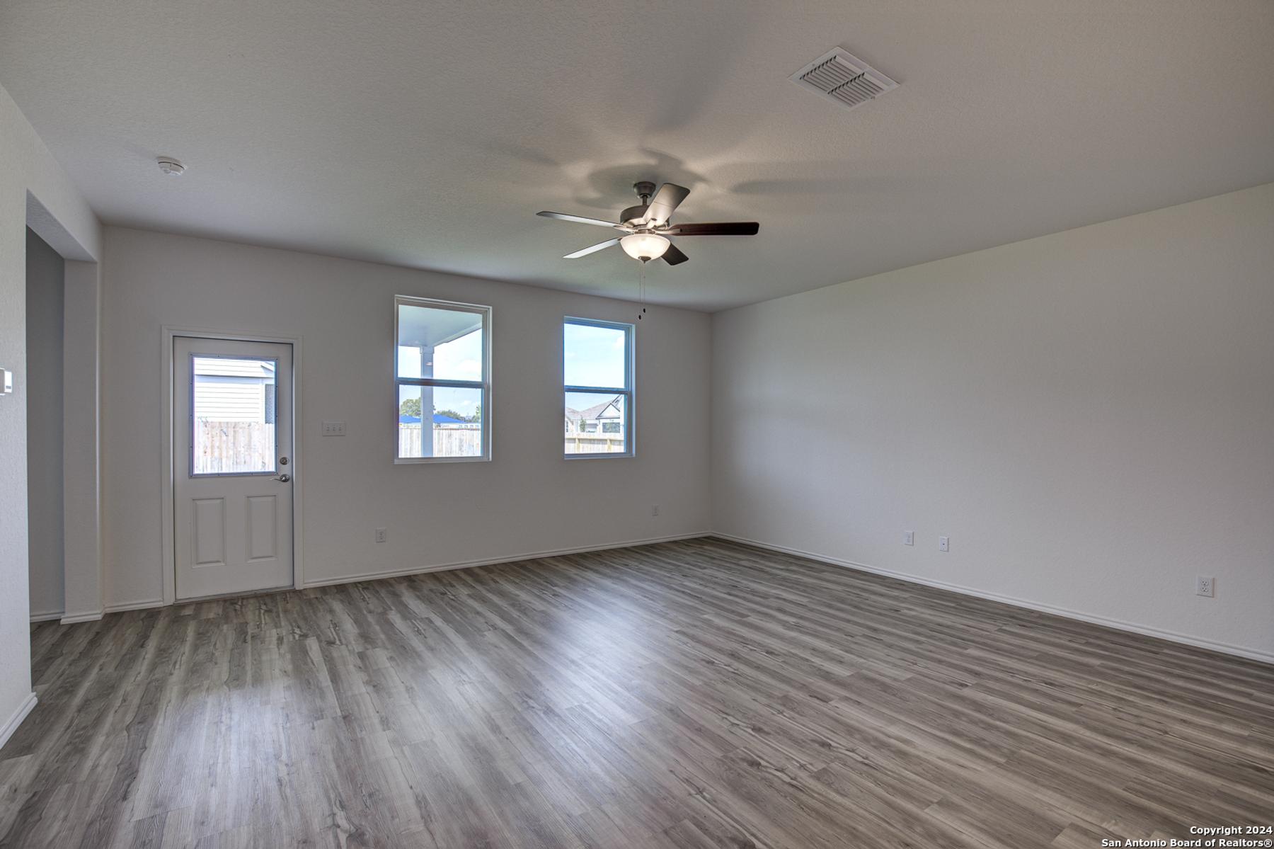 Image 9 of Davidson Homes' New Home at 3529 Annalise Avenue