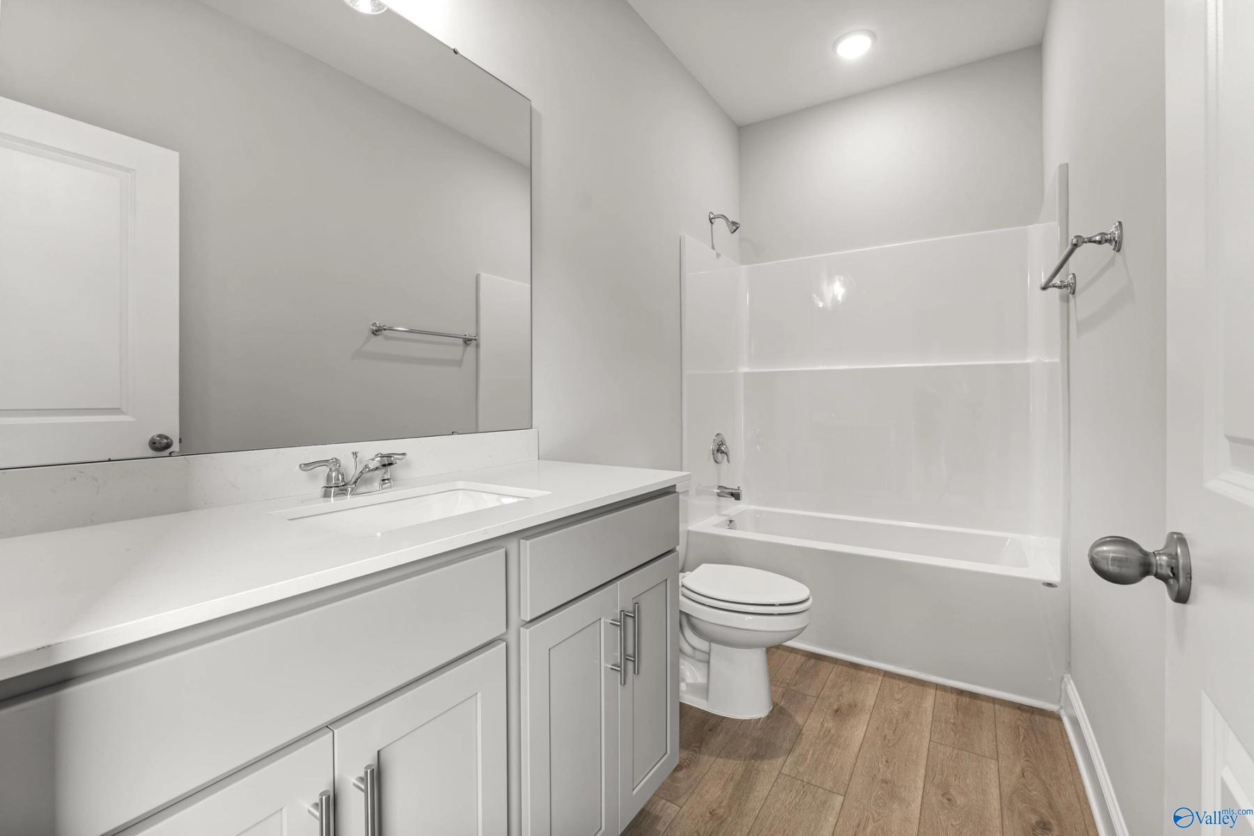 Image 11 of Davidson Homes' New Home at 171 River Pointe Drive