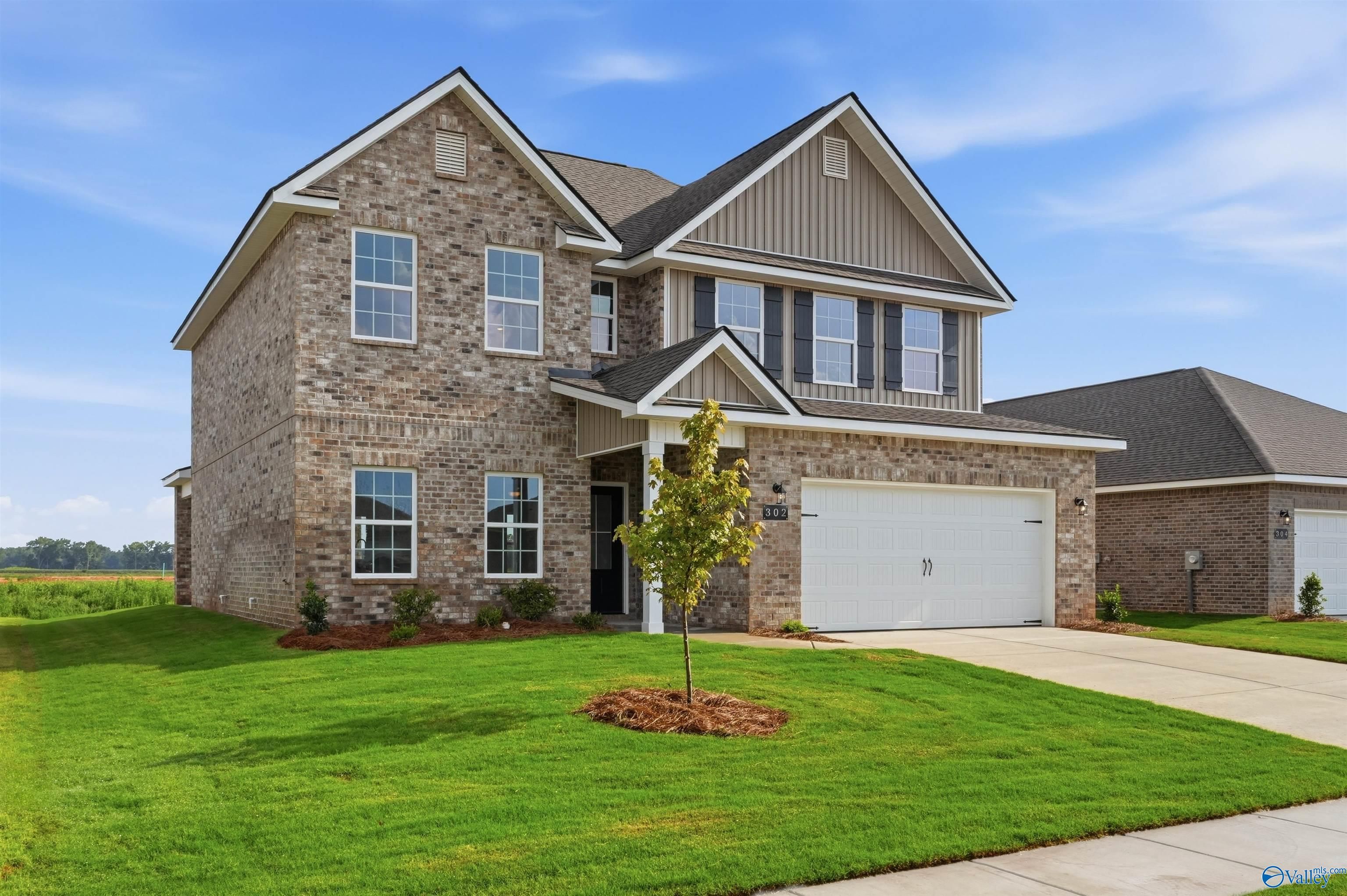 Image 2 of Davidson Homes' New Home at 302 Keller Drive
