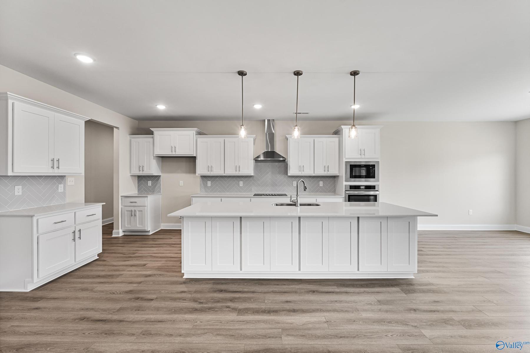 Image 14 of Davidson Homes' New Home at 211 Kendall Farms Boulevard
