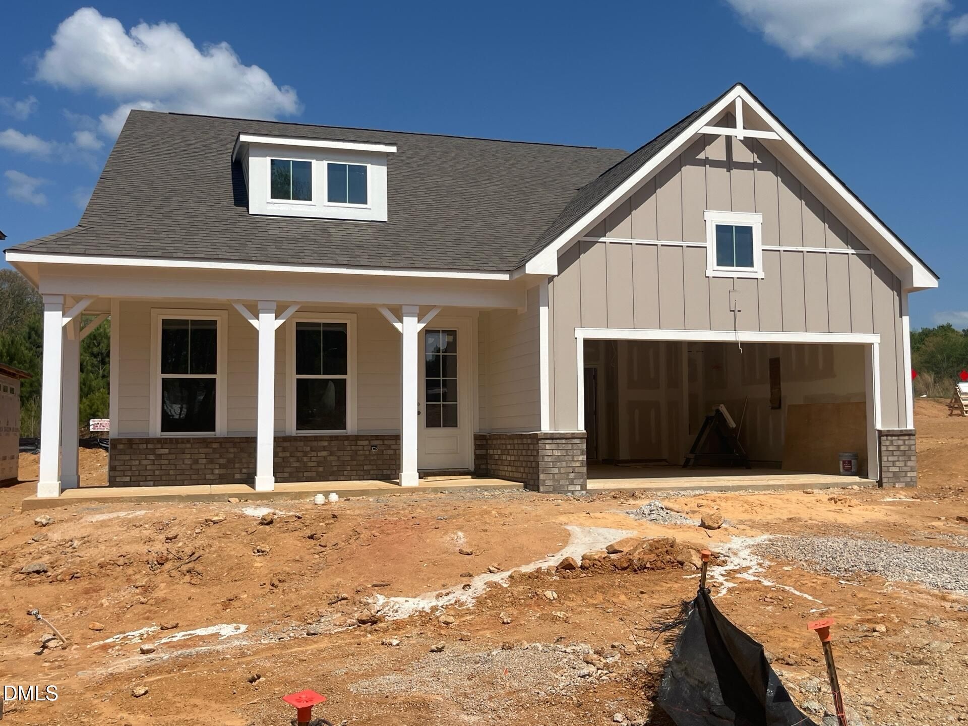 Image 2 of Davidson Homes' New Home at 704 Dragonfly Pond Way