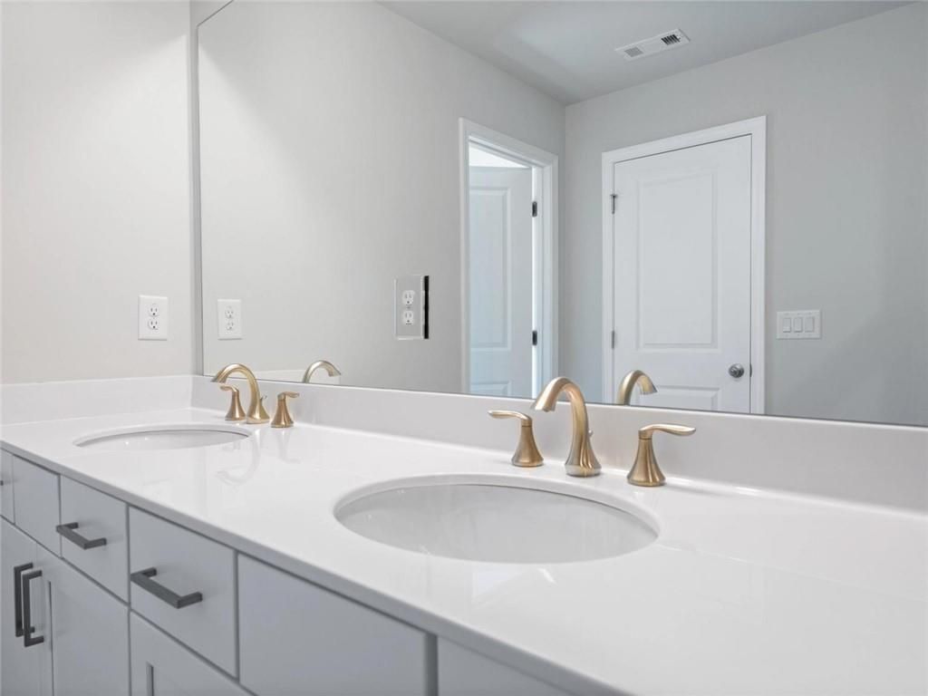 Image 26 of Davidson Homes' New Home at 79 Shoal Court