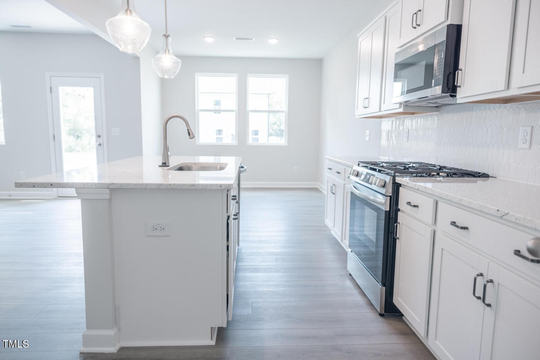Image 4 of Davidson Homes' New Home at 285 Gregory Village Drive