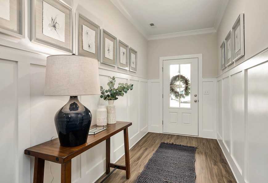 Entryway of Davidson Homes' The Daphne Floor Plan