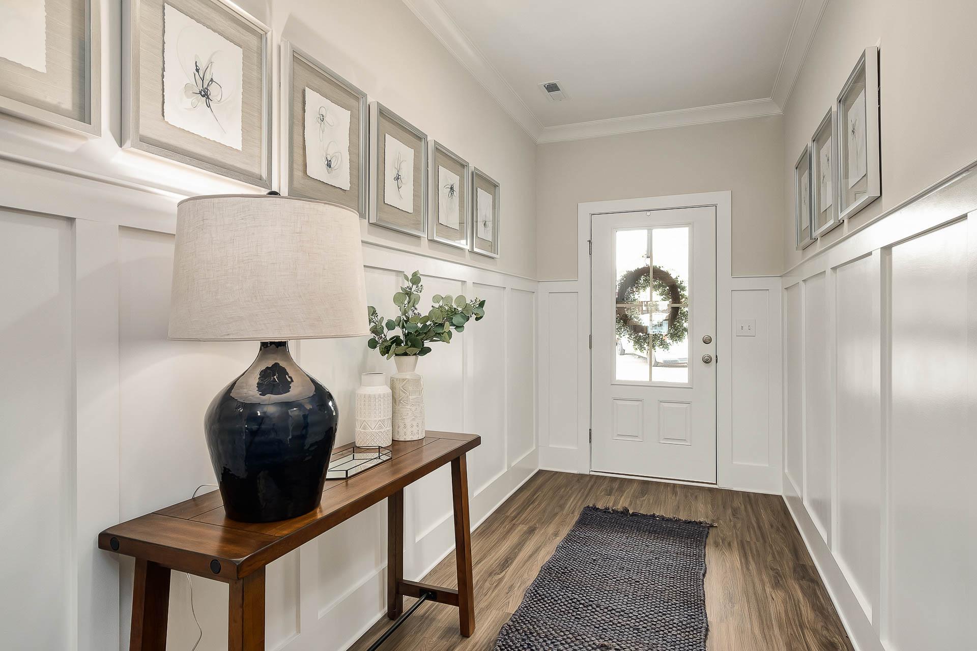 Entryway of Davidson Homes' The Daphne Floor Plan