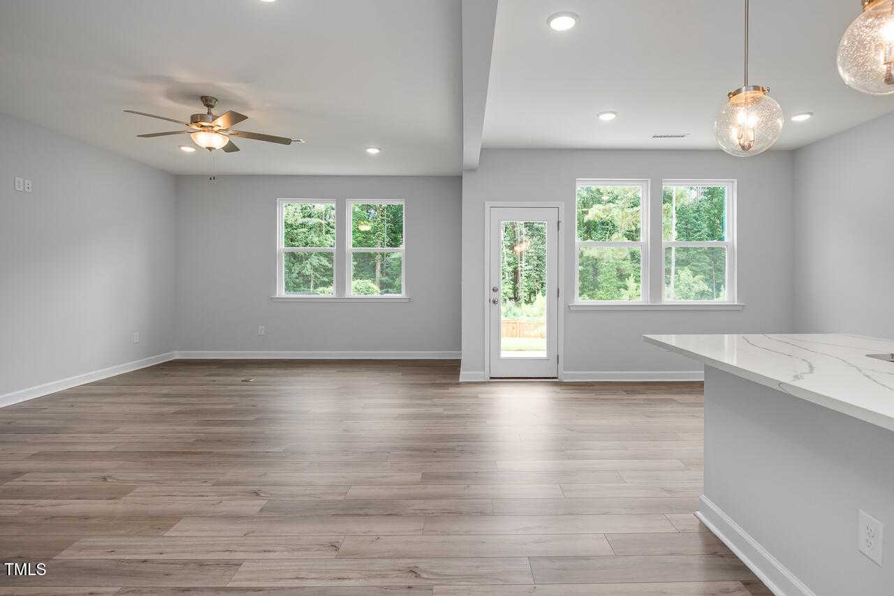 Image 4 of Davidson Homes' New Home at 444 Golden Dragonfly Street