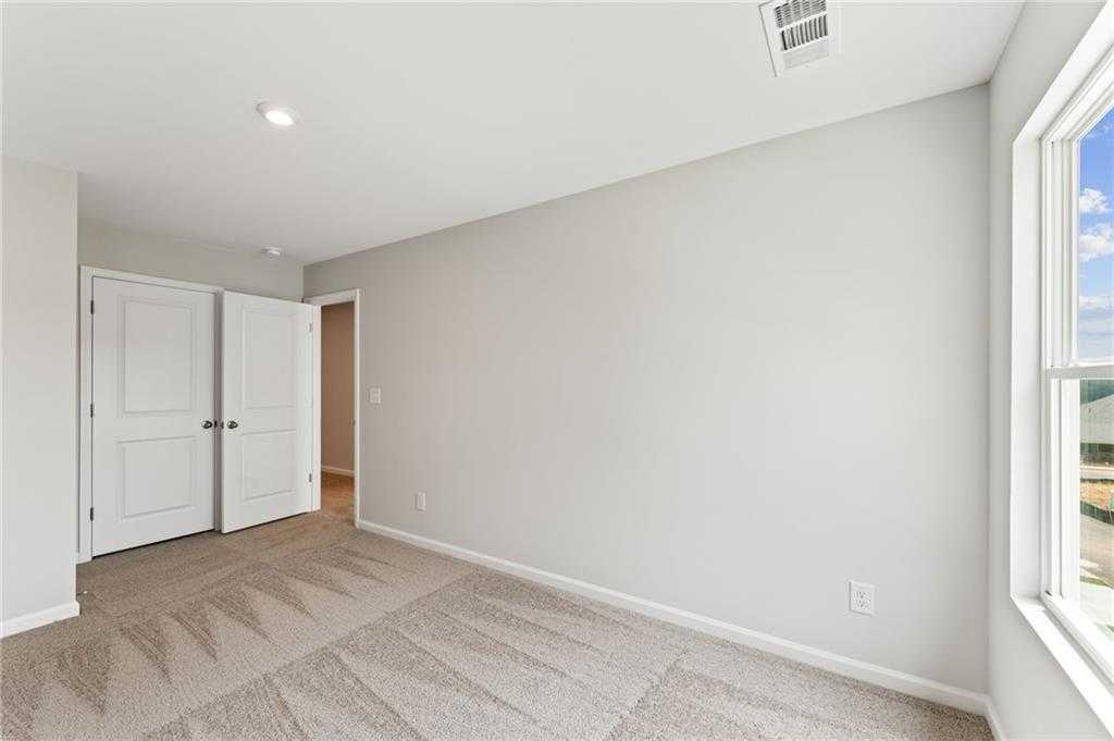 Image 18 of Davidson Homes' New Home at 489 Crown Drive