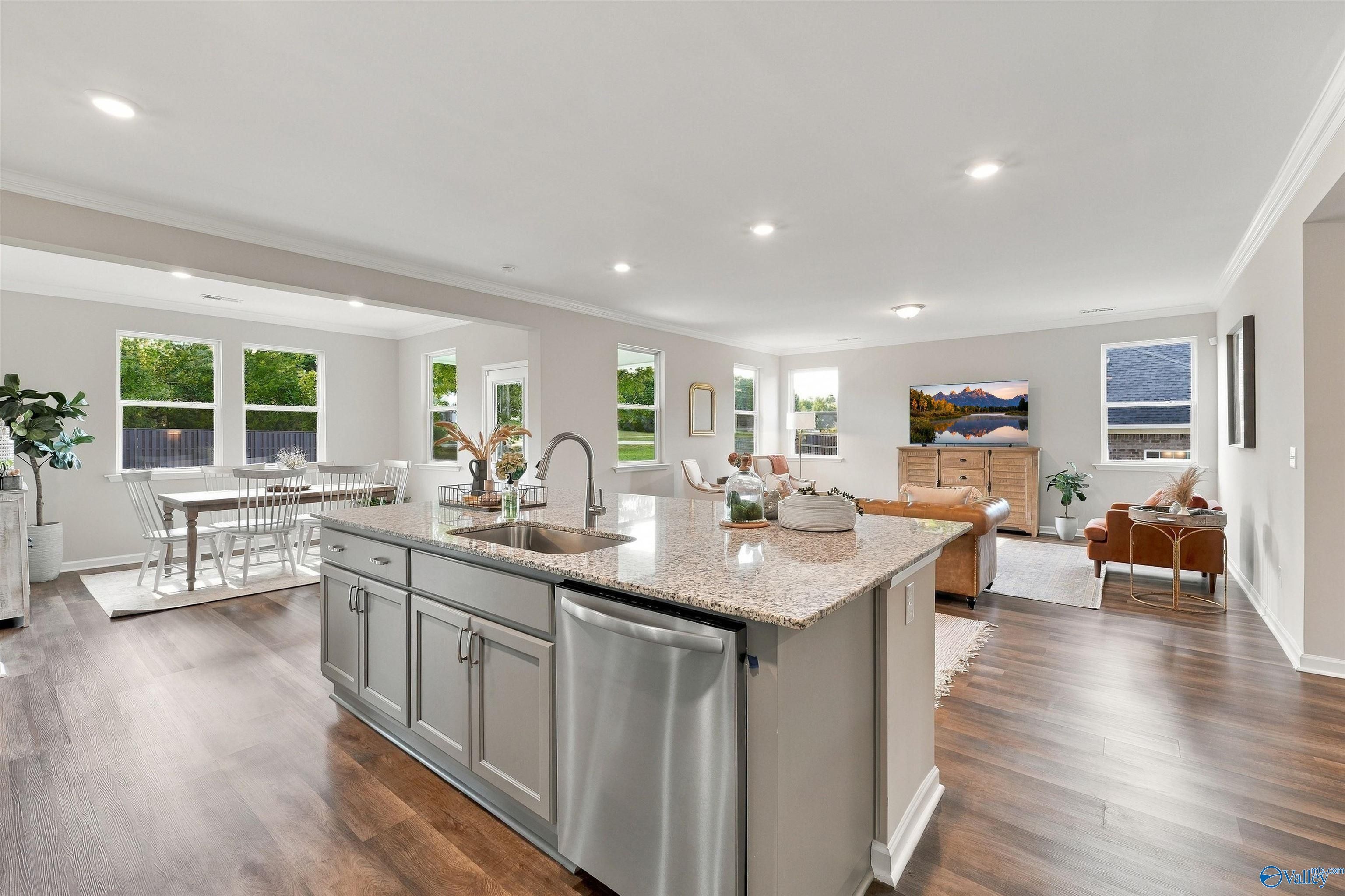 Image 9 of Davidson Homes' New Home at 310 Merrydale Drive