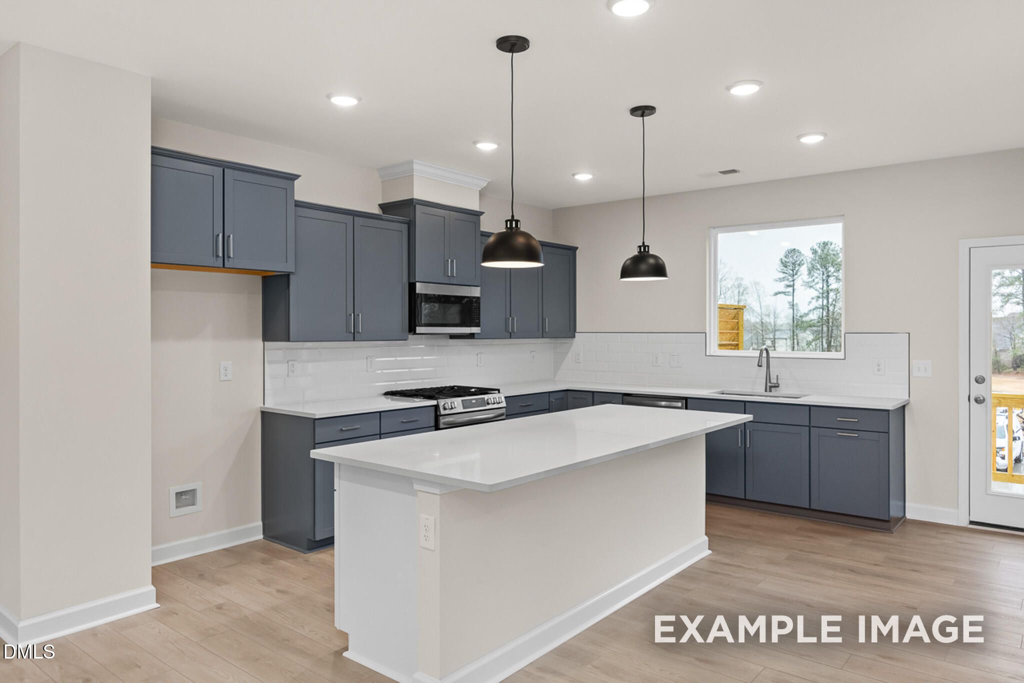 Image 9 of Davidson Homes' New Home at 403 Bahia Drive