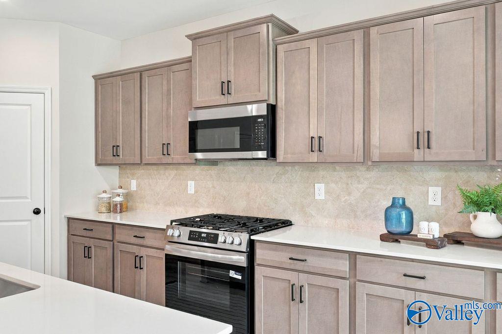 Image 15 of Davidson Homes' New Home at 817 Ronnie Drive SE