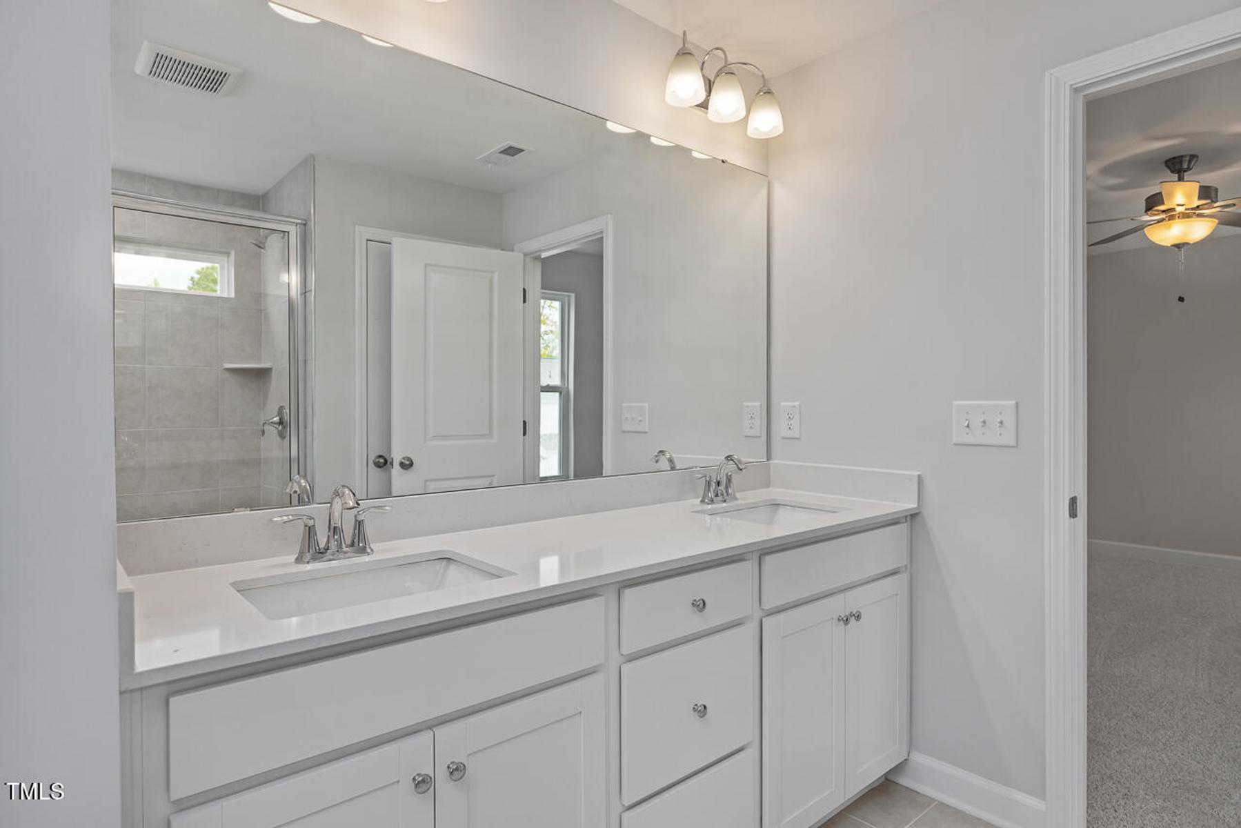 Image 10 of Davidson Homes' New Home at 315 Gregory Village Drive