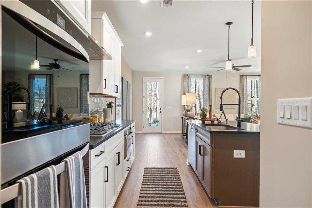 Image 12 of Davidson Homes' New Home at 710 Smokey Quartz Way