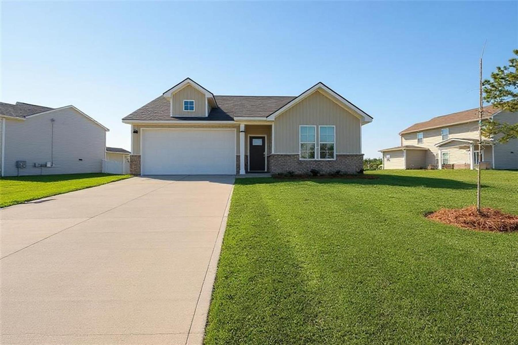 Image 1 of Davidson Homes' New Home at 807 Ivy Glen Dr