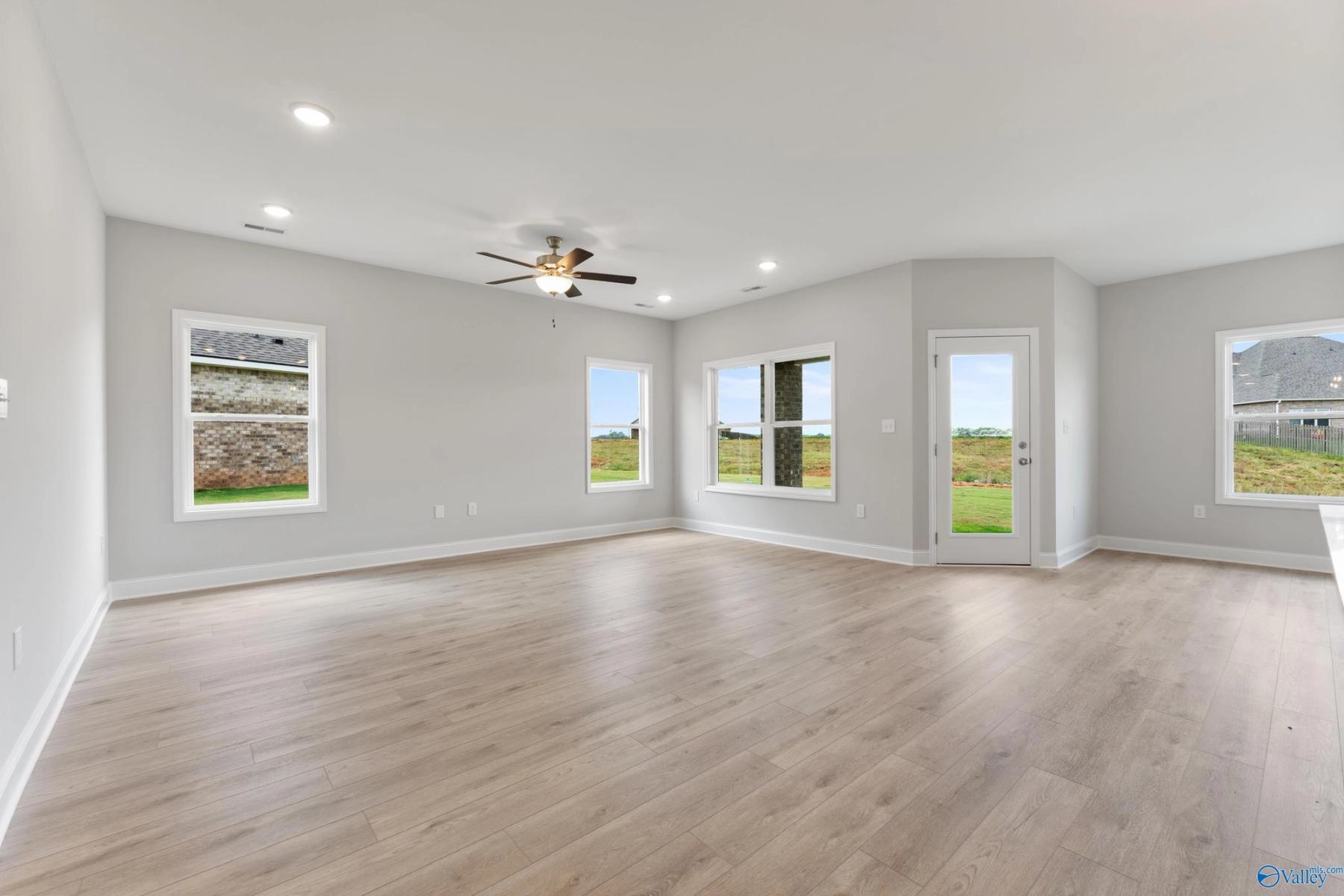 Image 11 of Davidson Homes' New Home at 152 Heritage Lakes Boulevard