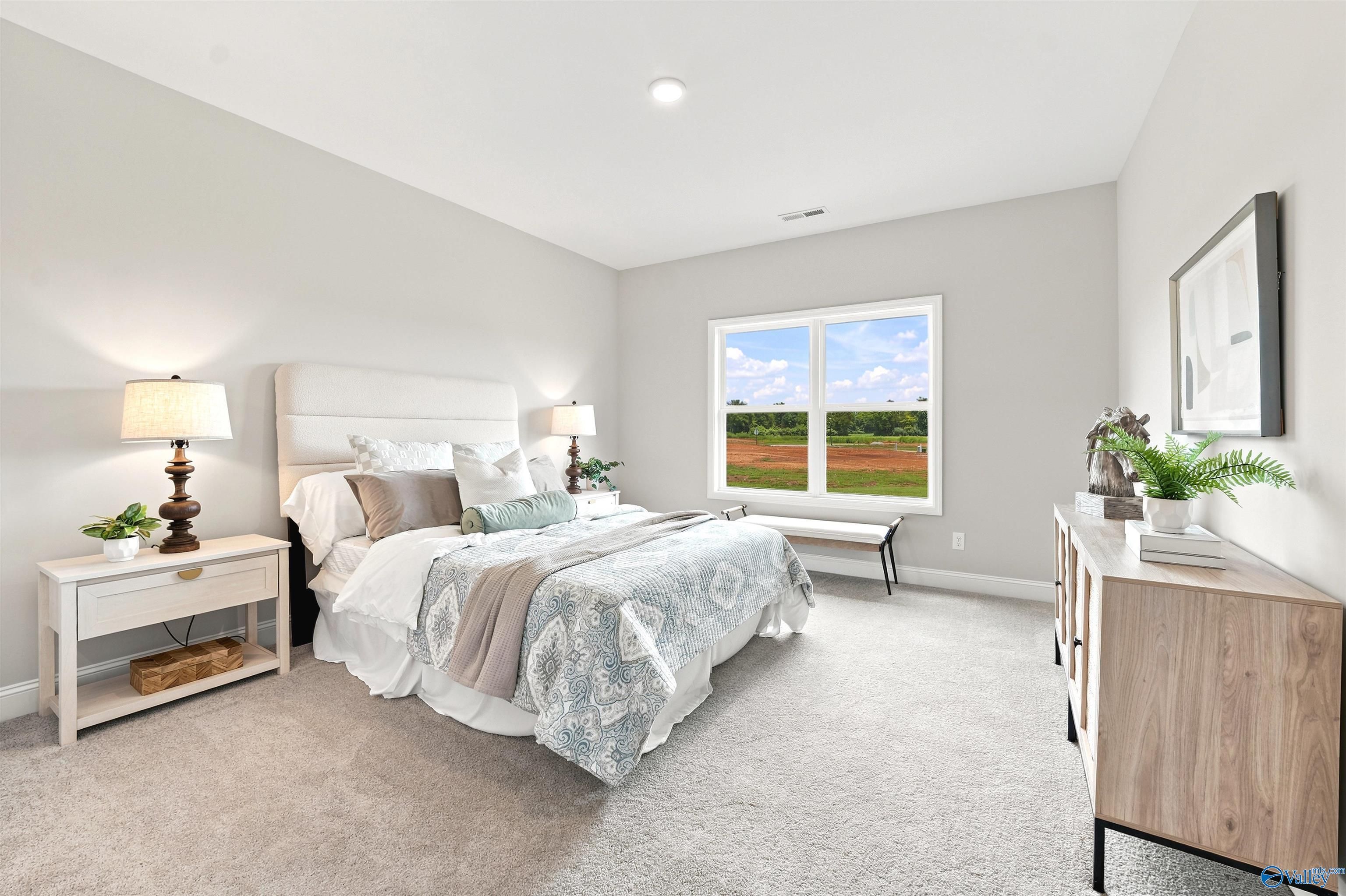 Image 7 of Davidson Homes' New Home at 121 Berry Cove Avenue
