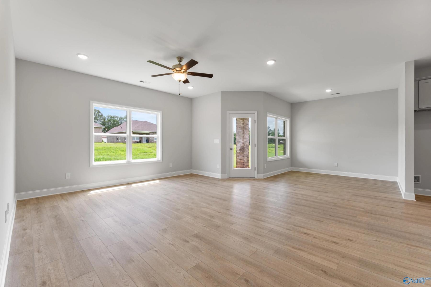 Image 13 of Davidson Homes' New Home at 171 River Pointe Drive