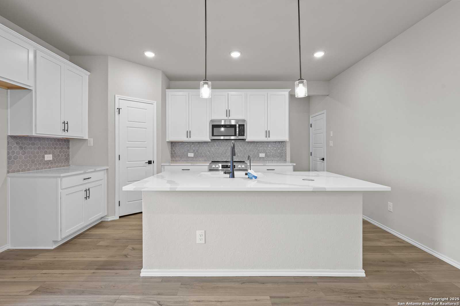 Image 10 of Davidson Homes' New Home at 10215 Red London