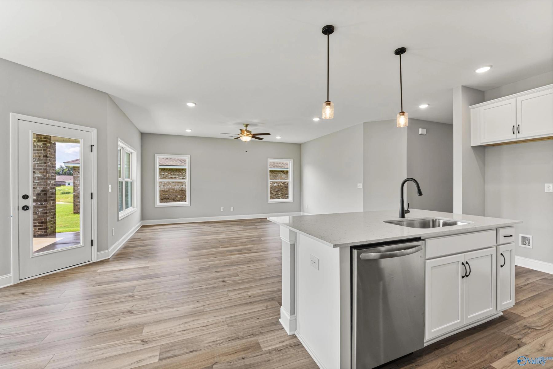 Image 13 of Davidson Homes' New Home at 169 River Pointe Drive
