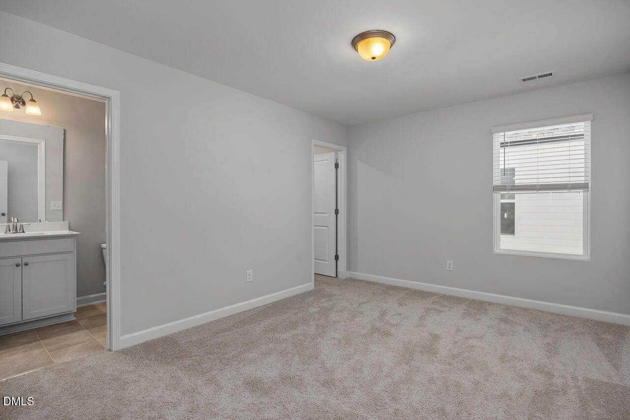 Image 19 of Davidson Homes' New Home at 276 Gregory Village Drive