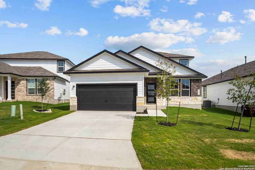 Exterior view of Davidson Homes' New Home at 3421 Meteor Night