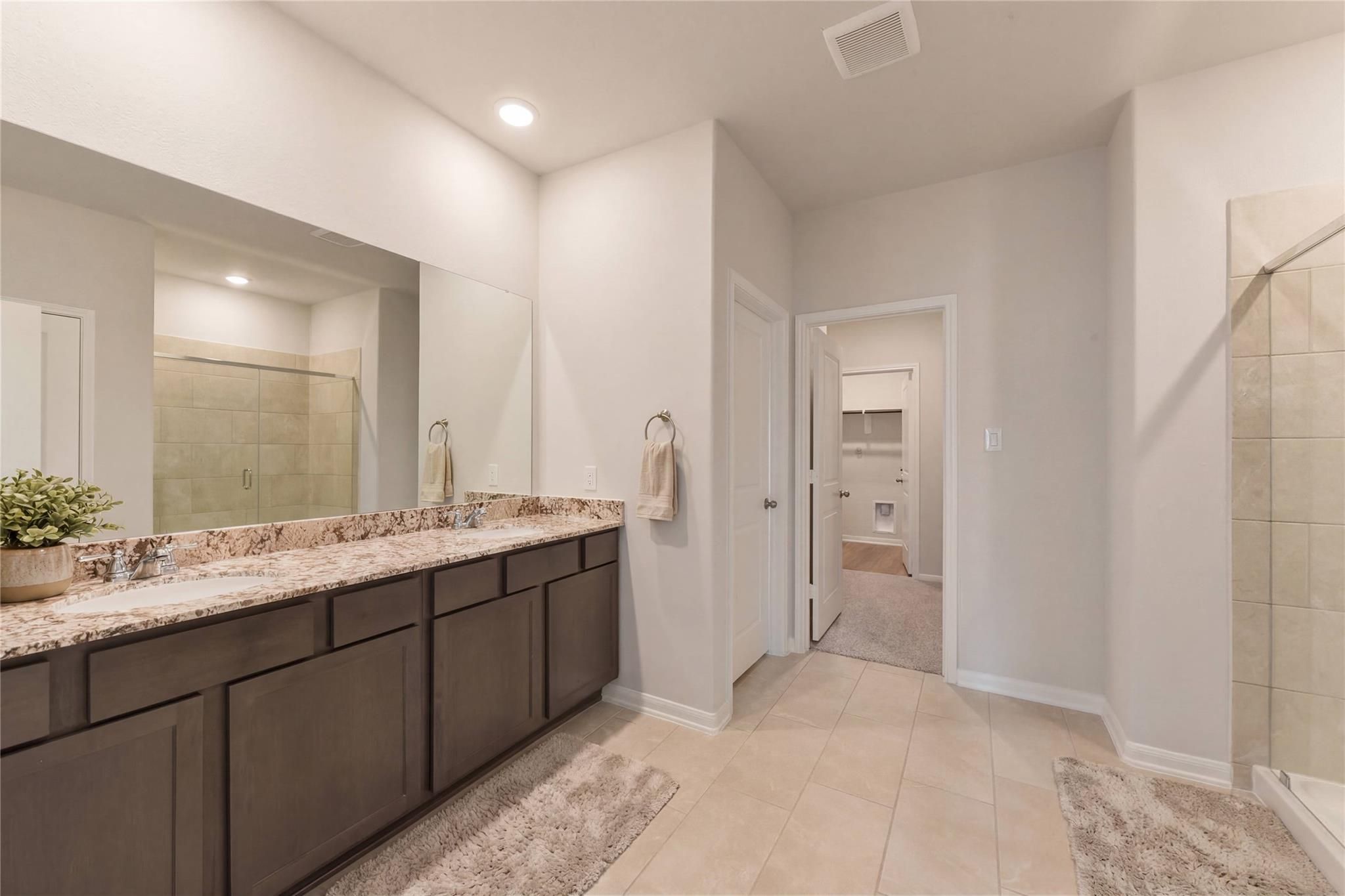 Image 20 of Davidson Homes' New Home at 232 Harlingen Drive