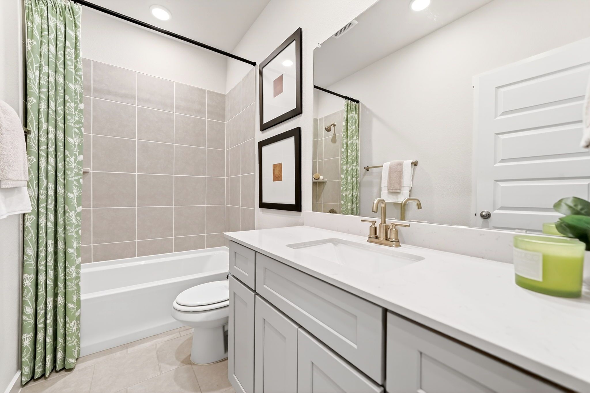 Image 4 of Davidson Homes' The Laurel G Floor Plan
