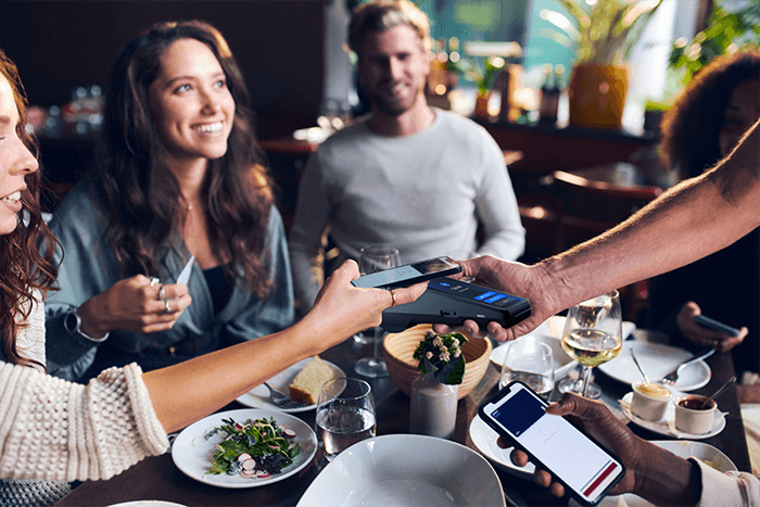 5 Reasons To Use Pay-at-the-Table Technology in Your Restaurant