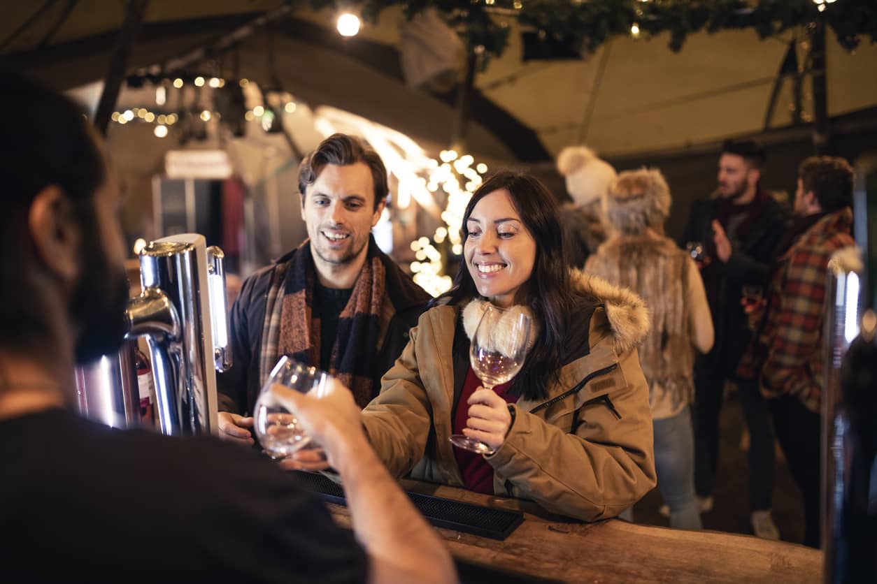 Your Restaurant’s Holiday Staffing Plan: 8 Tips for Success