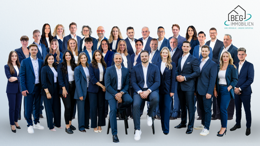 2017 sind wir in Schwäbisch Hall klein, aber ehrgeizig gestartet, mit dem klaren Ziel, die Vermarktung von Immobilien schneller, unkomplizierter und moderner zu machen. Heute zählen wir zu den am schnellsten wachsenden Immobilienunternehmen in Süddeutschland.