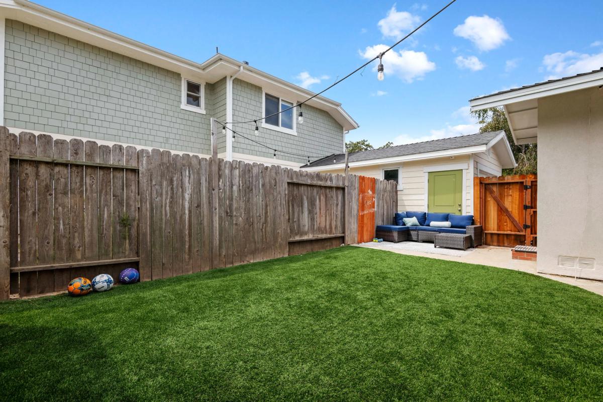 1318 Kowalski Avenue
