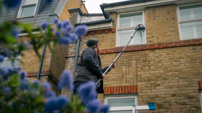 How a Clean Exterior Protects Your Home's Kerb Appeal and Value