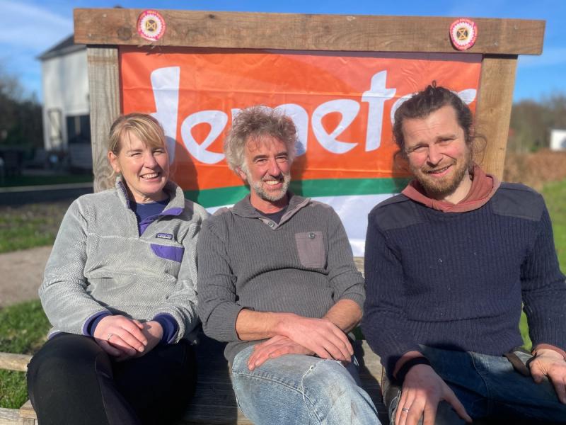 Tuinders Jet, Jasper en Dave voor de Demeter vlag