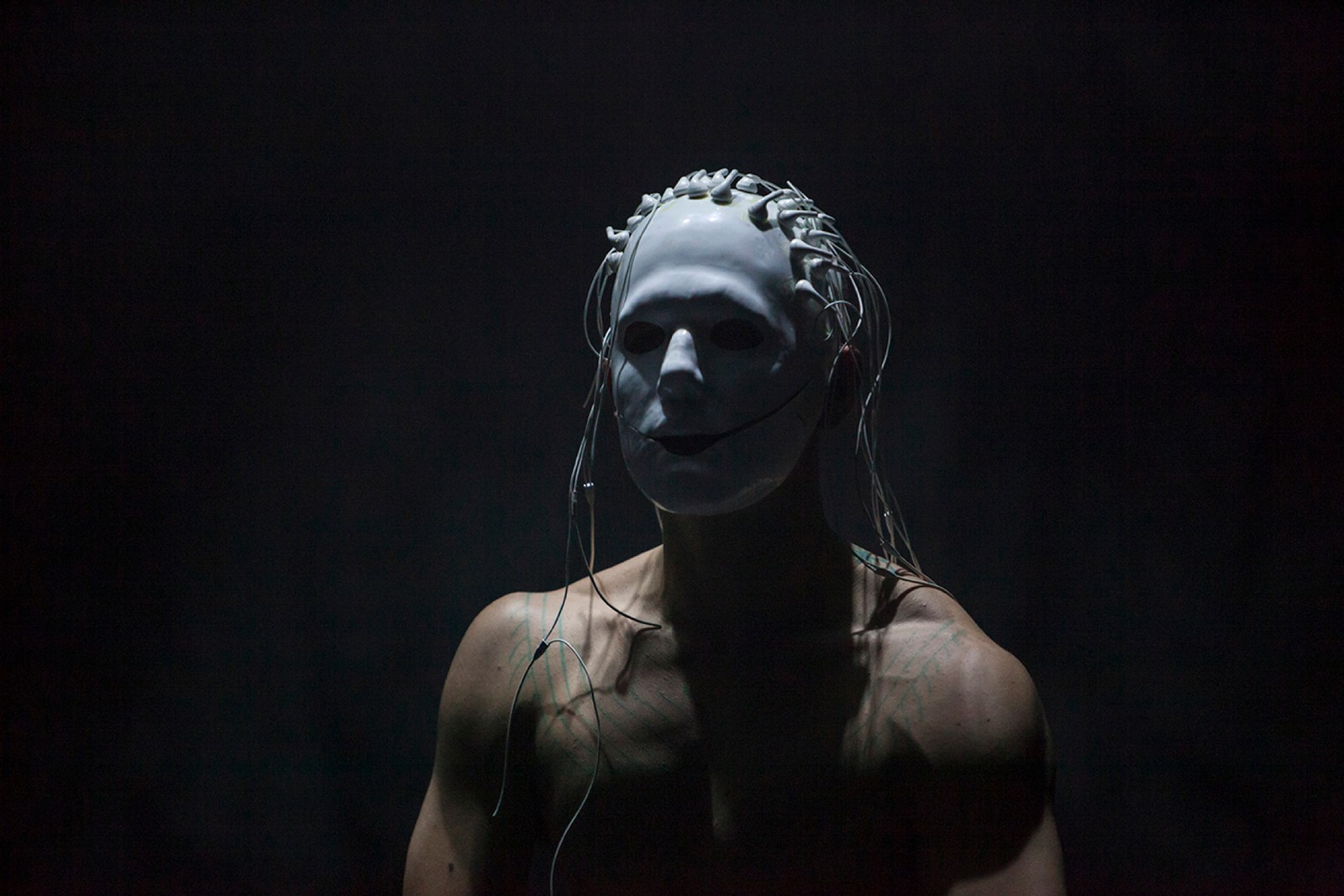 Headshot of Justin Shoulder