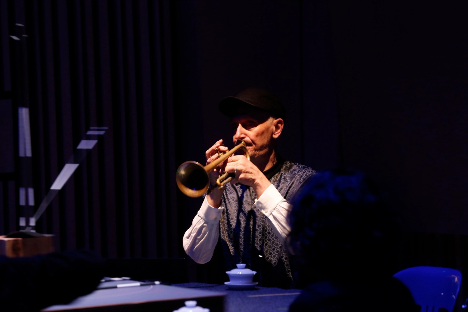 Between 8 and 9 (Gallery)