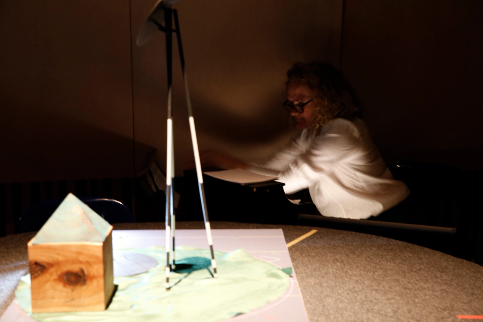 Between 8 and 9 (Gallery)