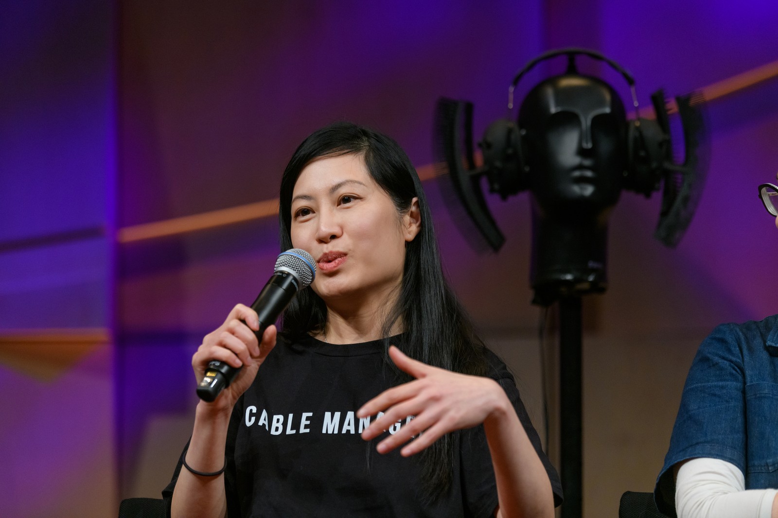 Listening Acts Conversation (Gallery)