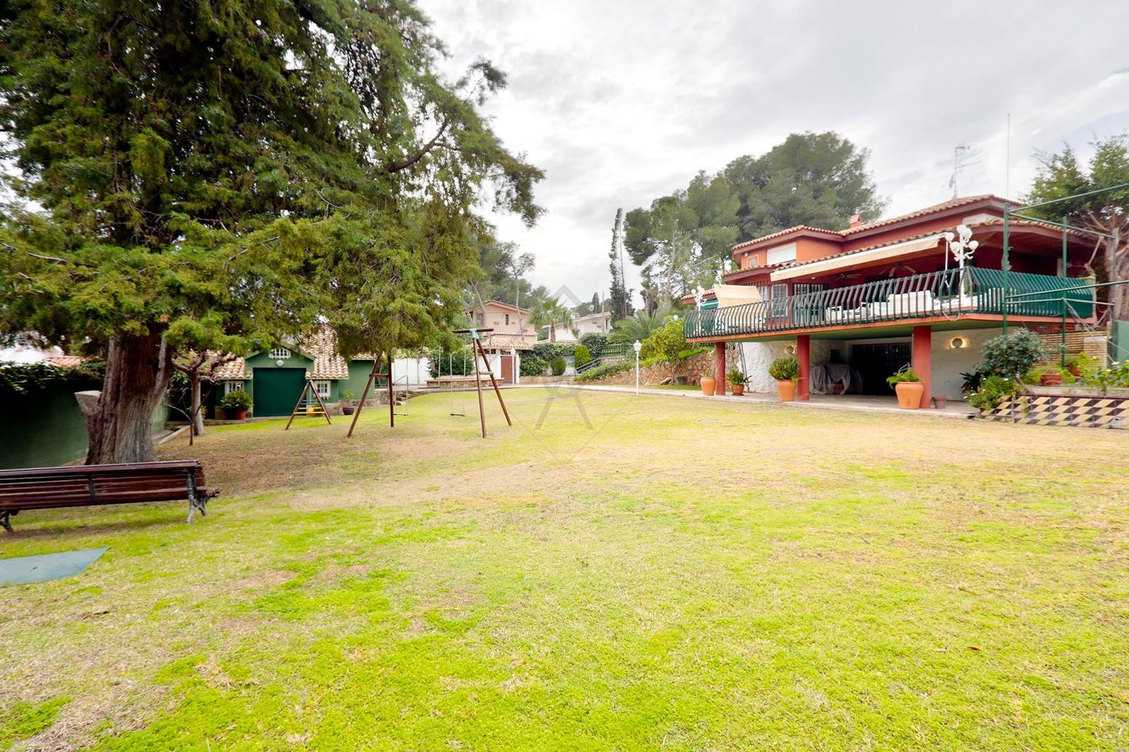 Casa de 6 dormitorios, 4 baños y 320m² en venta en Roda de Berà, Roda de Berà - foto 7 de 43