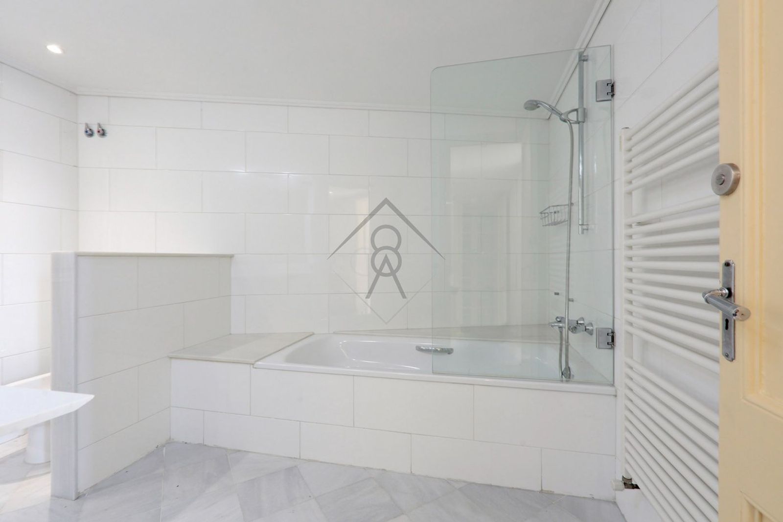 Oficina de 4 baños y 550m² en alquiler en Eixample, Barcelona - foto 14 de 33