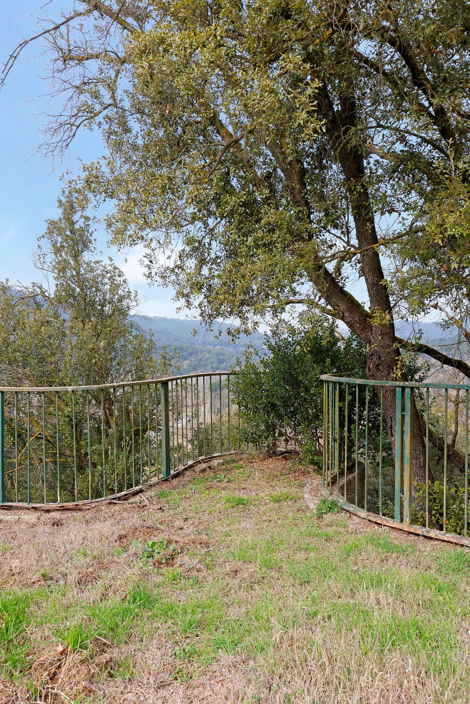 7-bedroom, 5-bathroom 365m² house for sale in Monistrol de Calders, Barcelona - photo 3 of 14